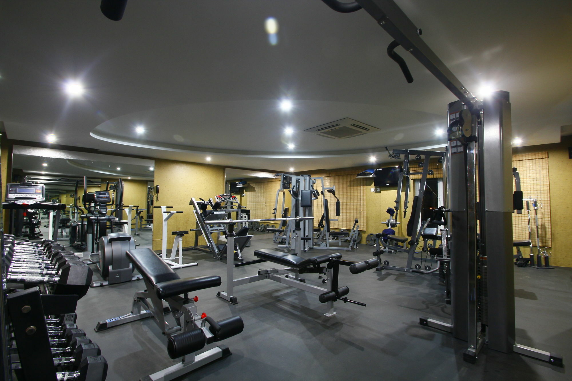 Quality Inn Viha Kumbakonam Exterior photo